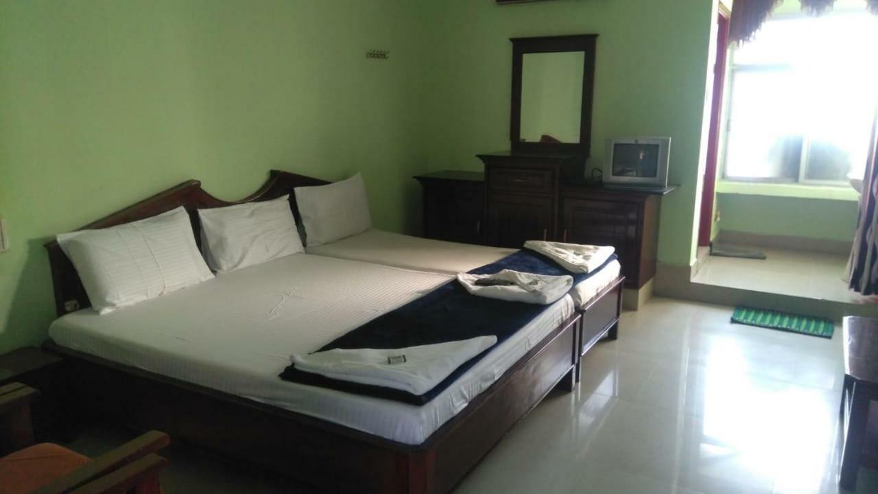Iroomz Akhil Residency, Vijayawada Exterior photo